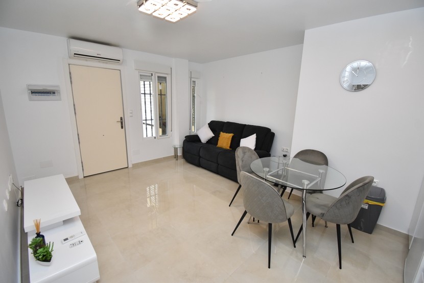 Apartament z 2 sypialniami w Torrevieja