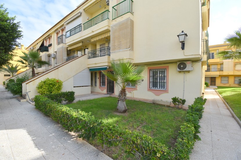 Apartament z 2 sypialniami w Torrevieja