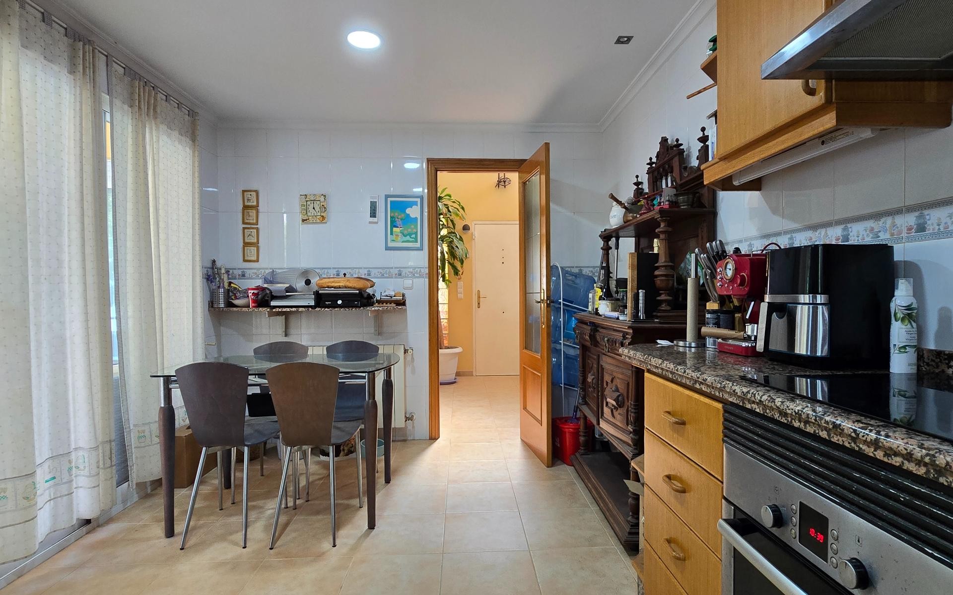 5 Bedroom Villa in Riba Roja del Turia