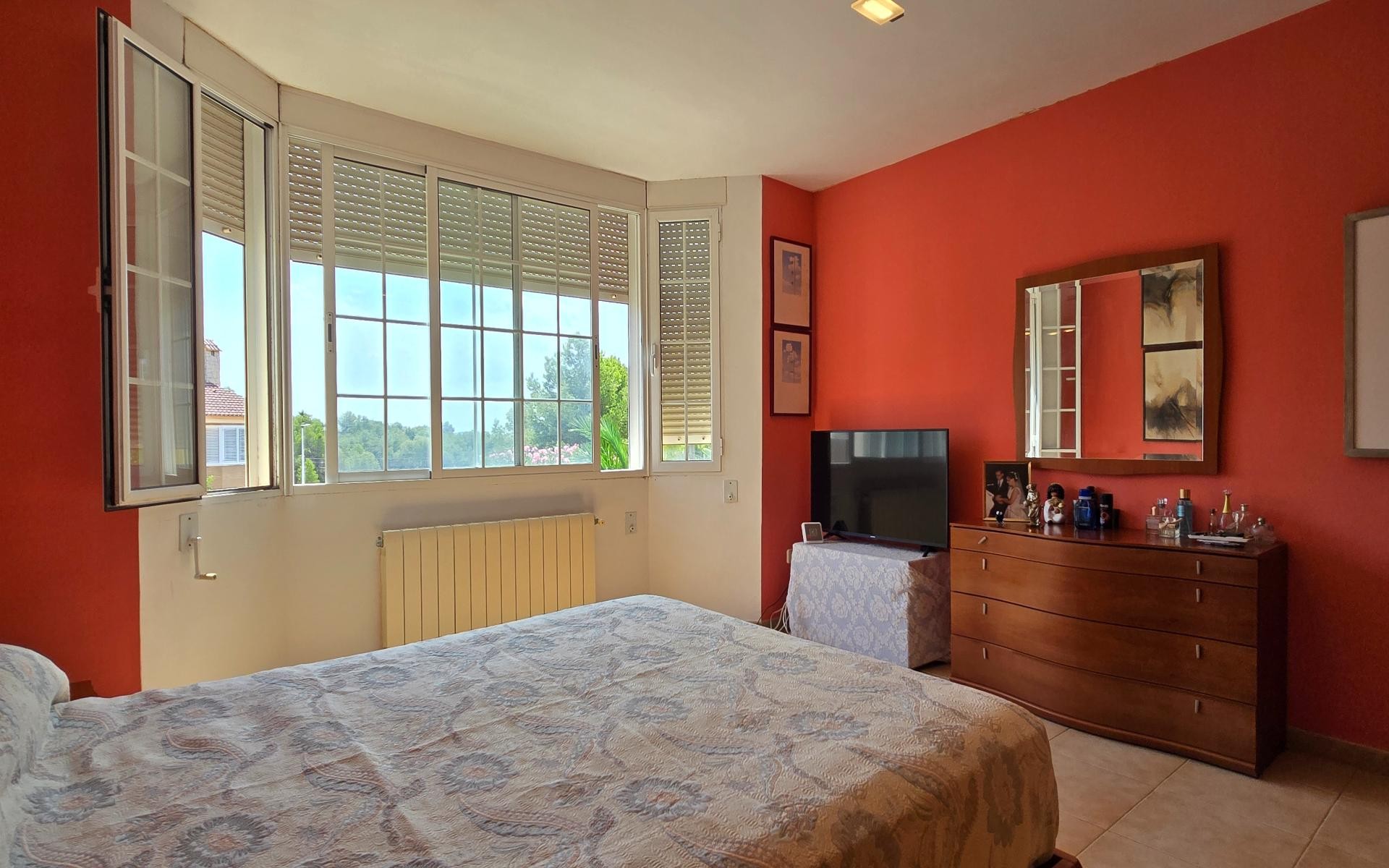 5 Bedroom Villa in Riba Roja del Turia