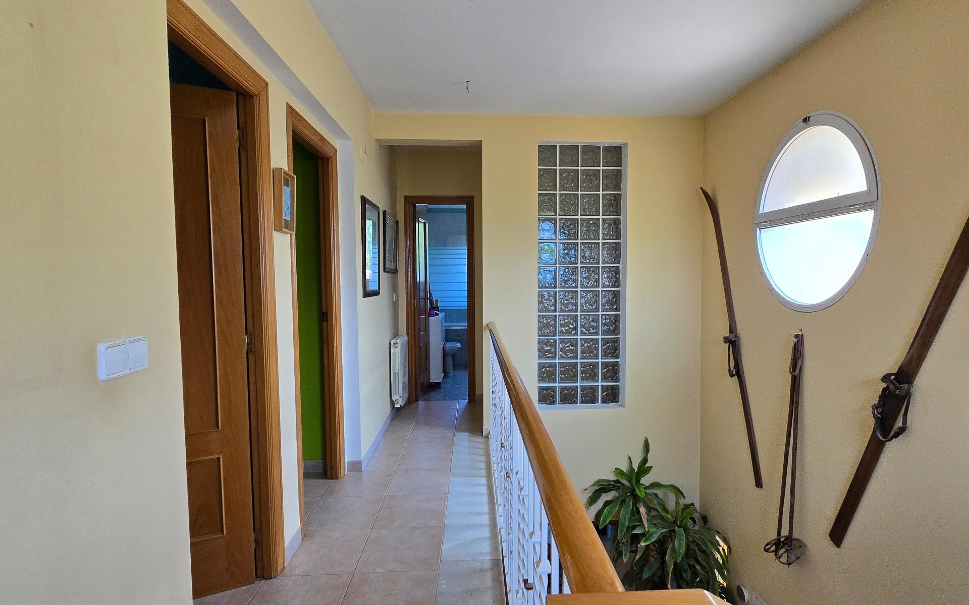 5 Bedroom Villa in Riba Roja del Turia