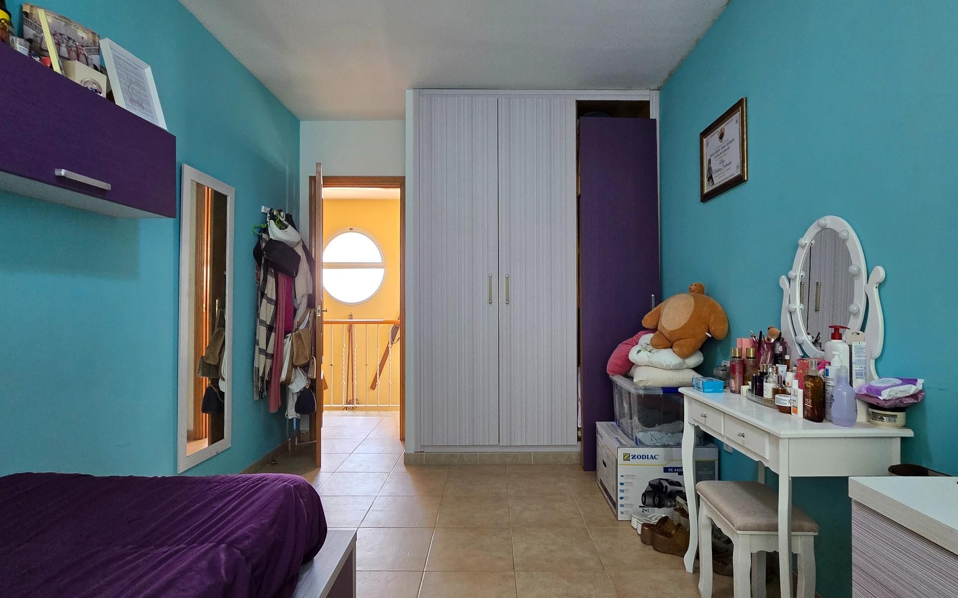 5 Bedroom Villa in Riba Roja del Turia