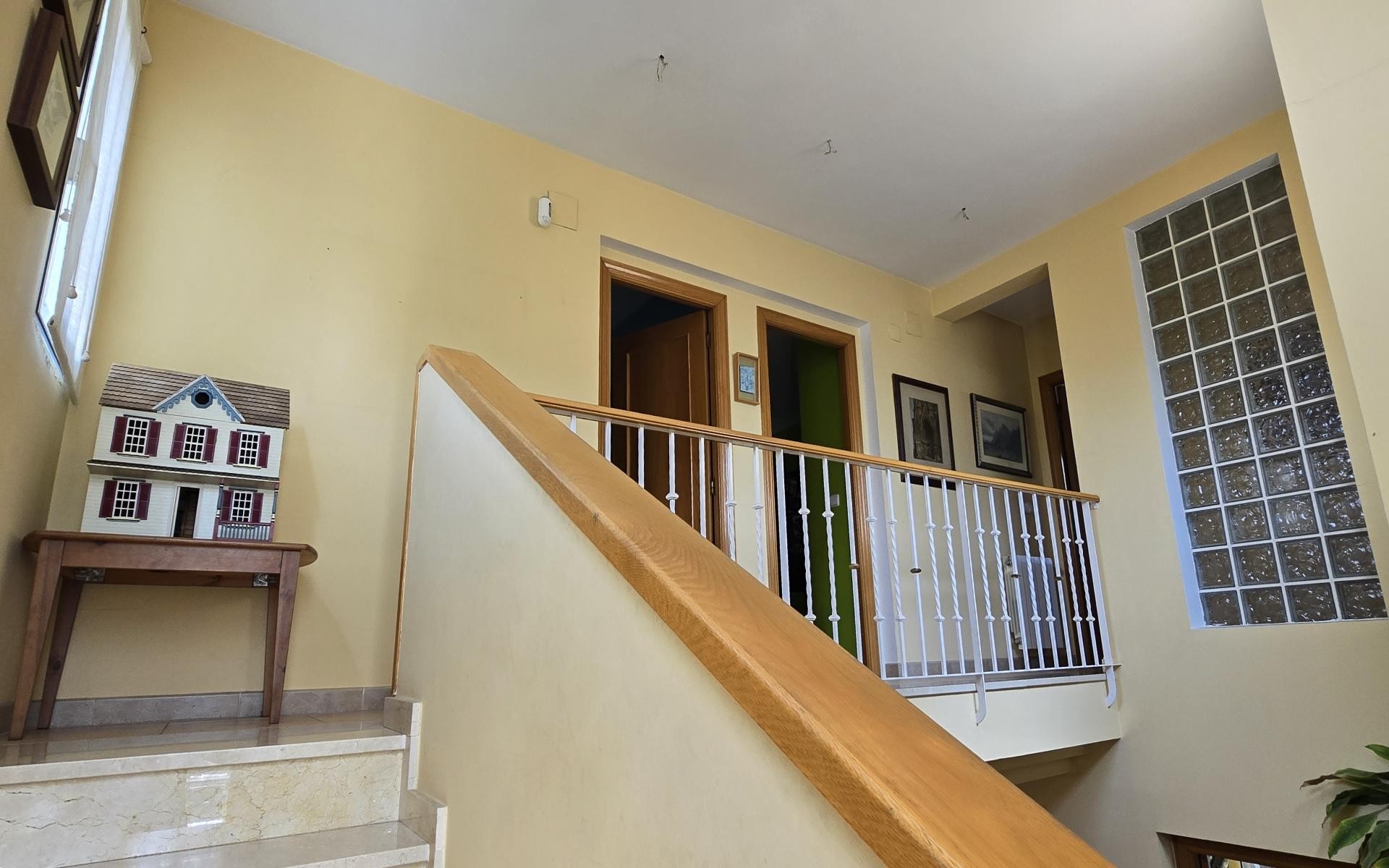 5 Bedroom Villa in Riba Roja del Turia