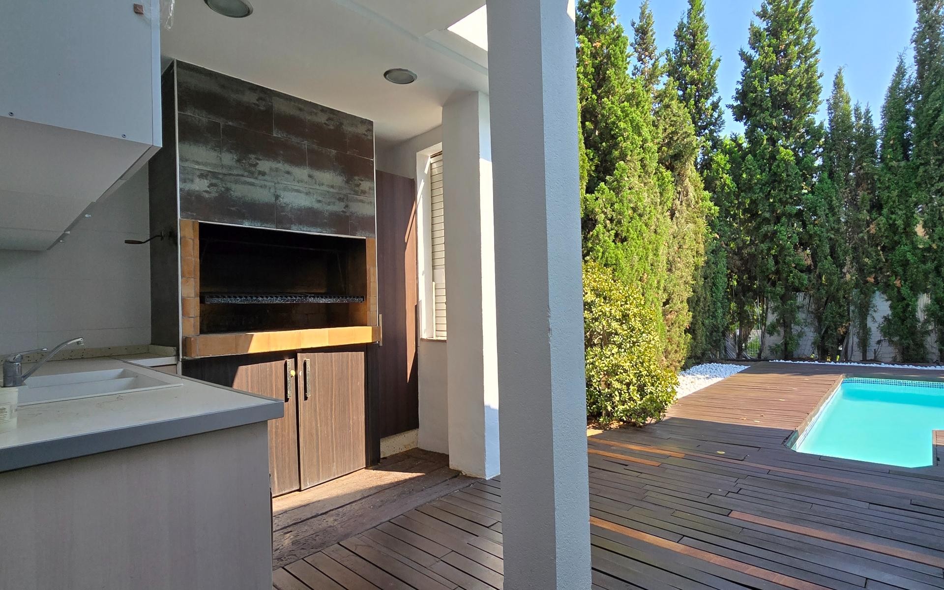 5 Bedroom Villa in La Cañada