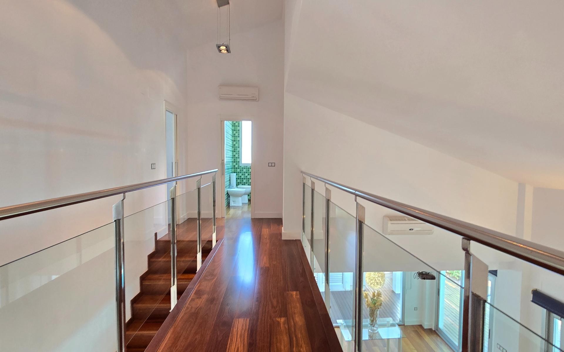 5 Bedroom Villa in La Cañada