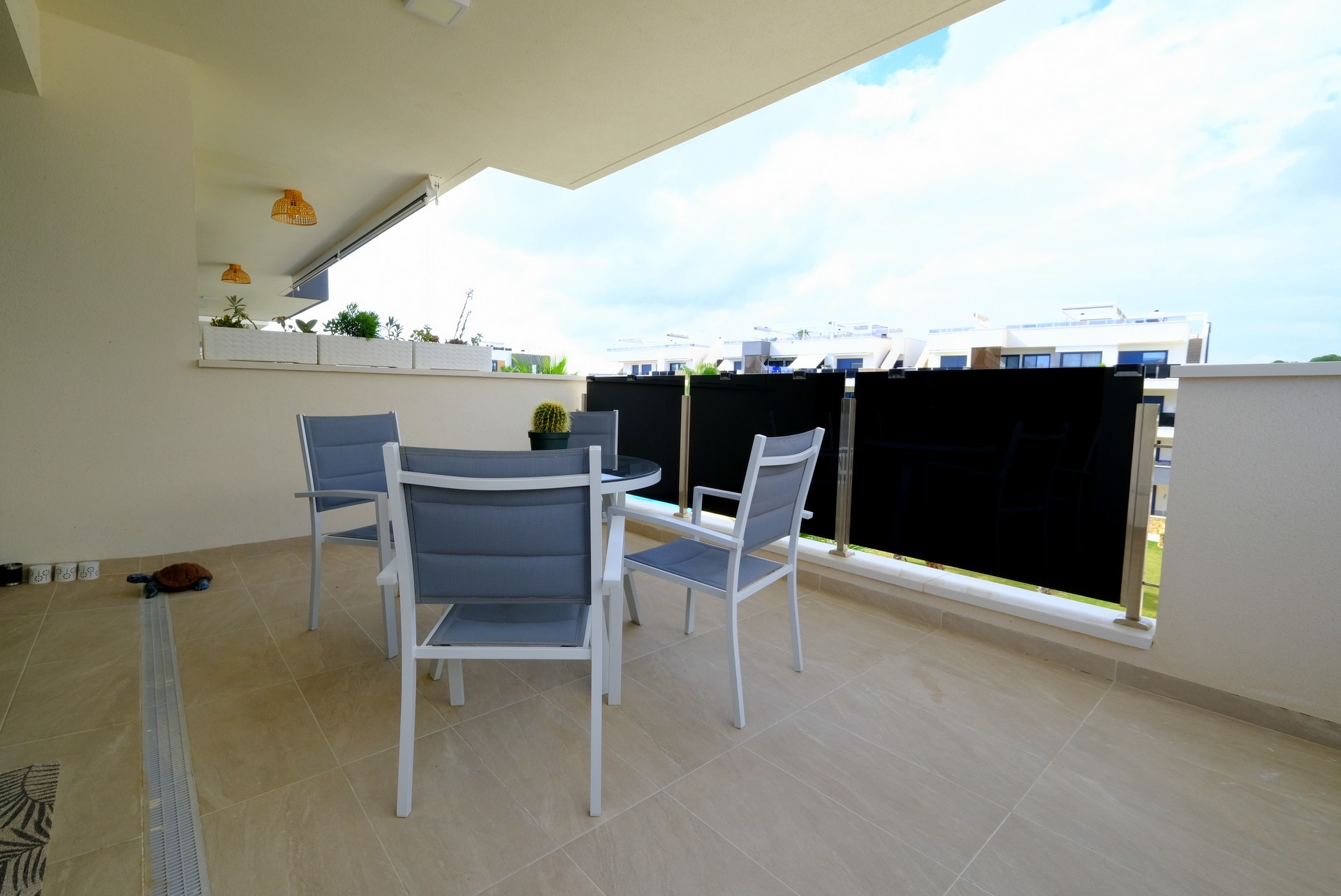 Apartament z 2 sypialniami w Villamartin