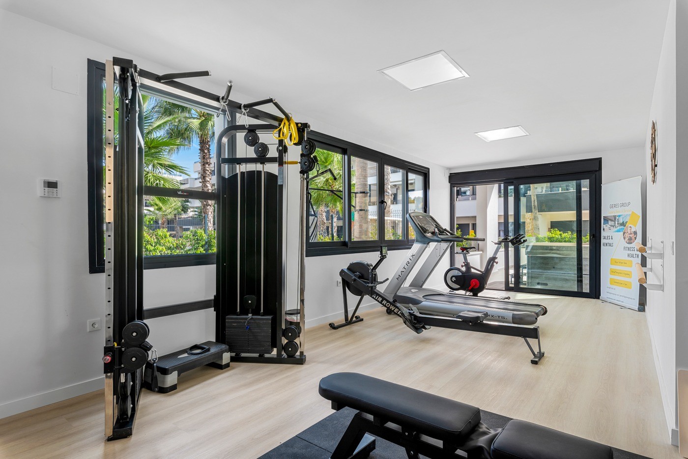 Apartament z 2 sypialniami w Villamartin