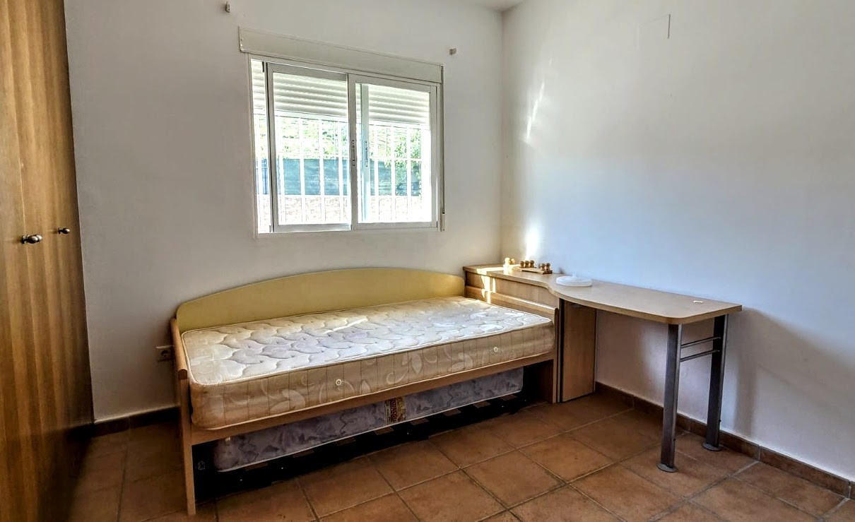 Villa mit 4 Schlafzimmern in Montroy