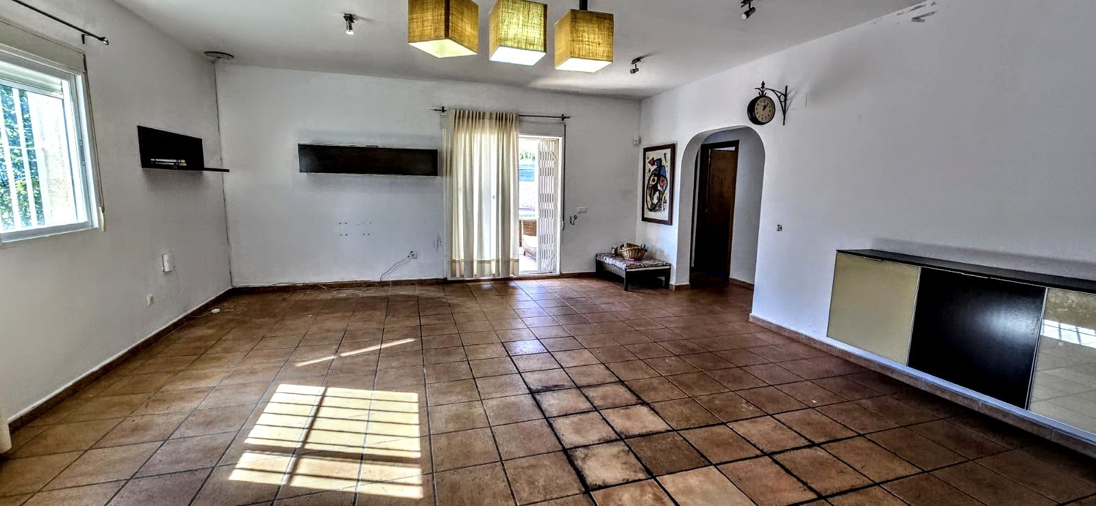 Villa mit 4 Schlafzimmern in Montroy