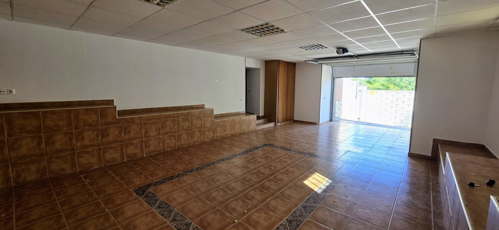 Villa mit 4 Schlafzimmern in Montroy