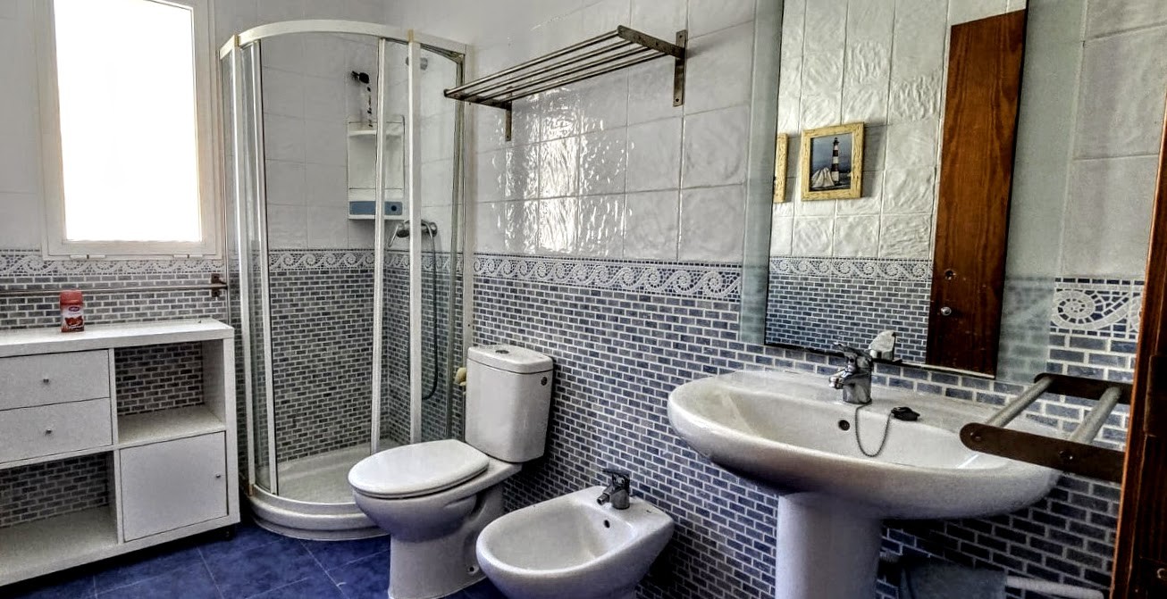 Villa mit 4 Schlafzimmern in Montroy