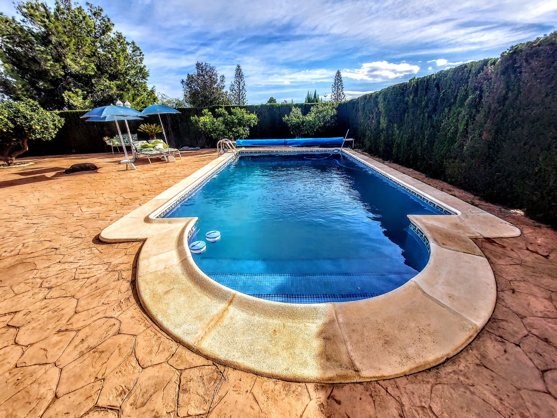 4 Bedroom Villa in Montroy