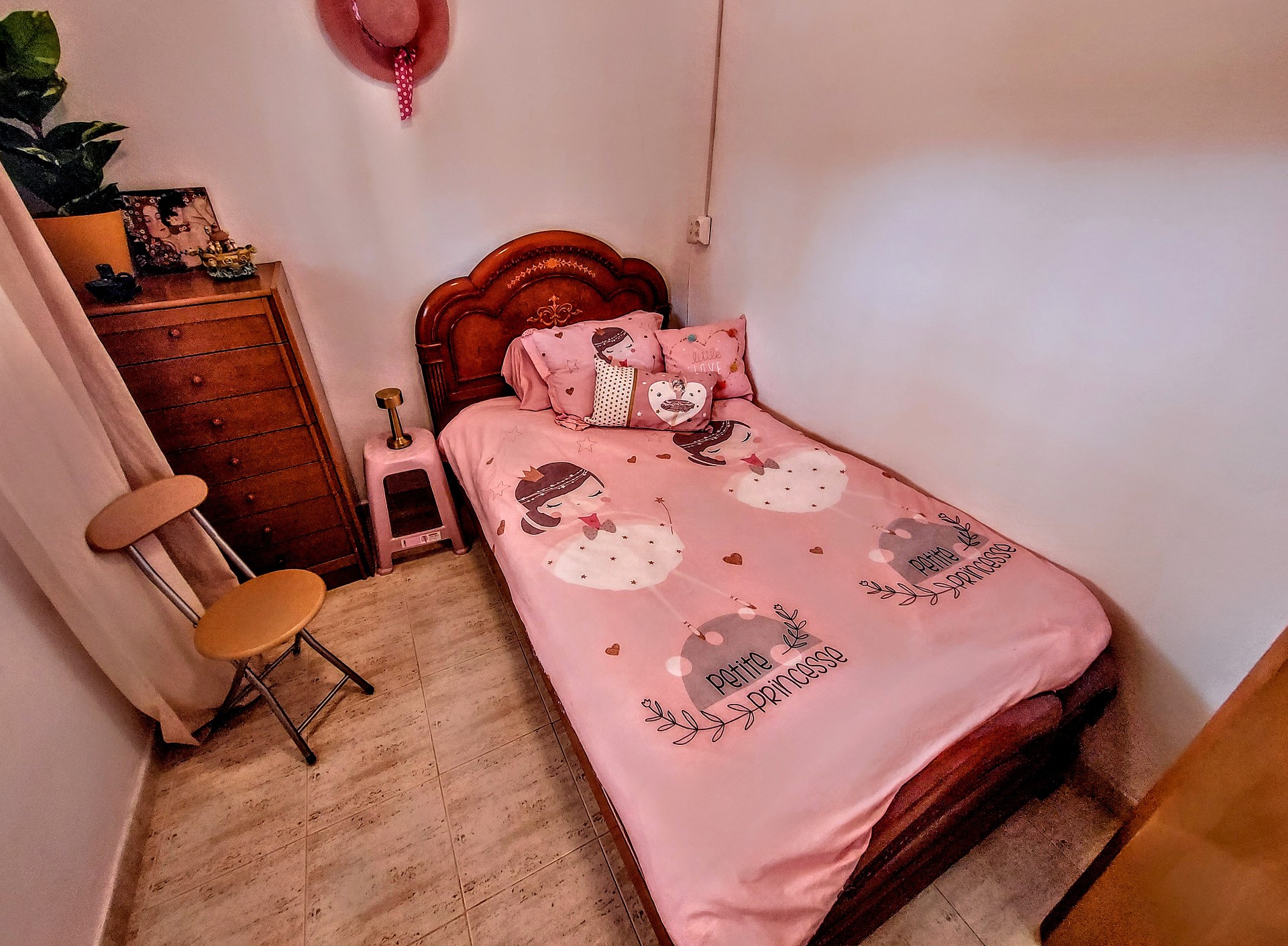 4 Bedroom Villa in Montroy