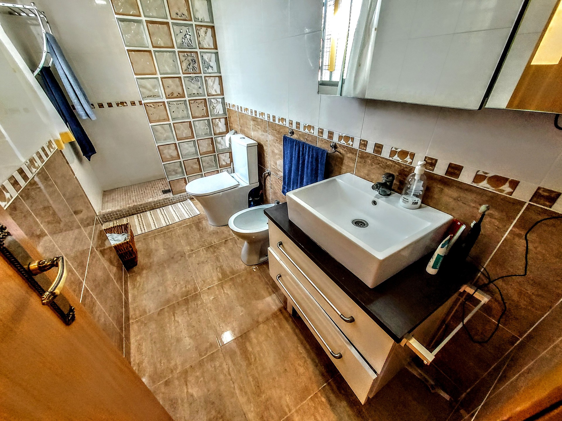 4 Bedroom Villa in Montroy