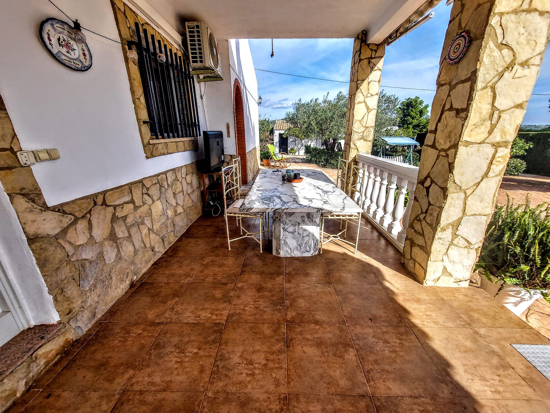 4 Bedroom Villa in Montroy