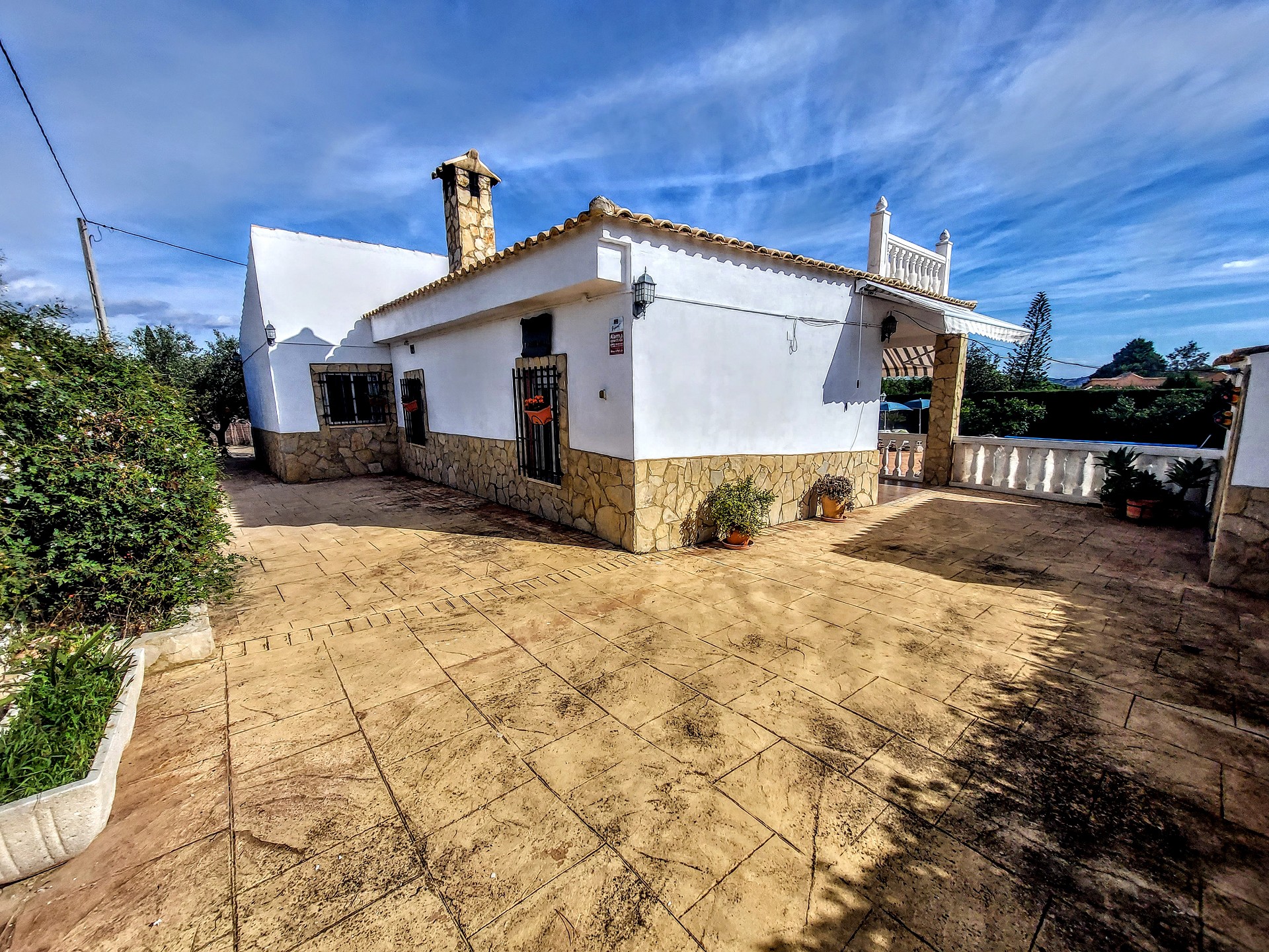 4 Bedroom Villa in Montroy