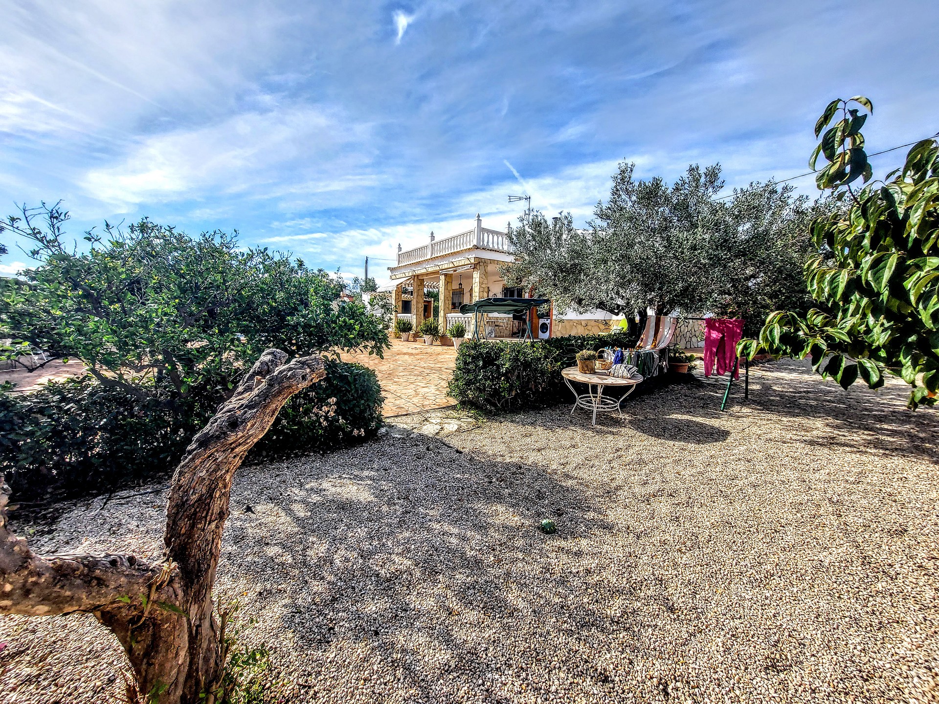 4 Bedroom Villa in Montroy