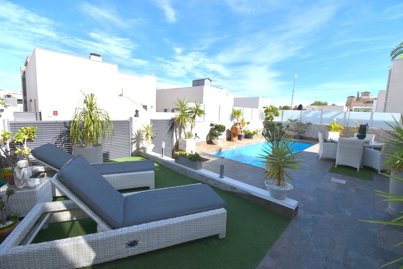 4 slaapkamer villa in Villamartin