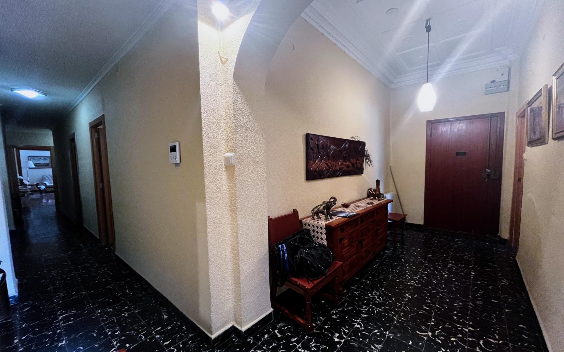 Appartement met 4 slaapkamers in Valencia