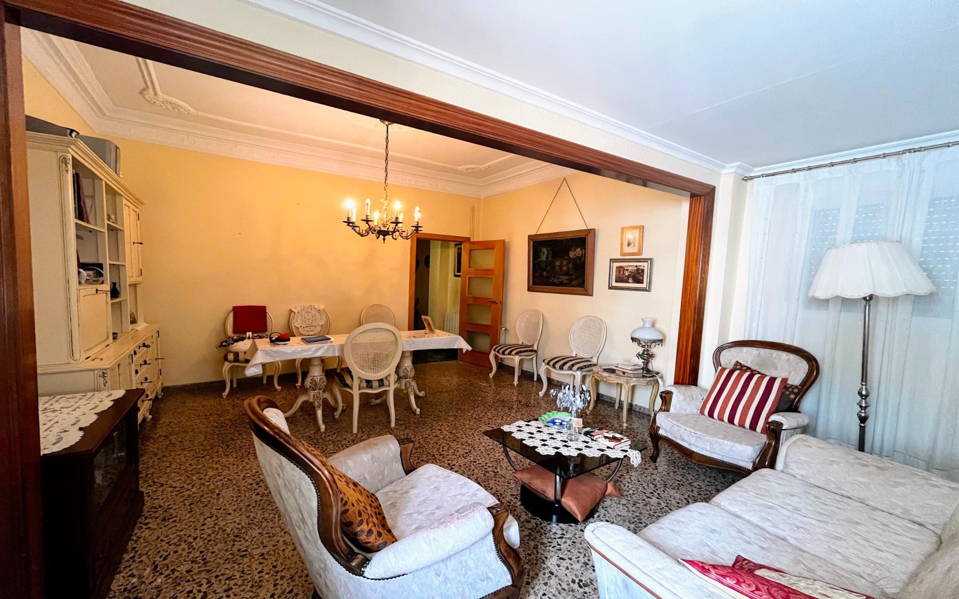 Appartement met 4 slaapkamers in Valencia