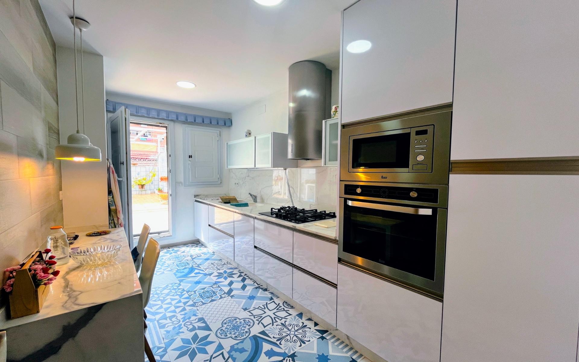 Appartement met 4 slaapkamers in Valencia