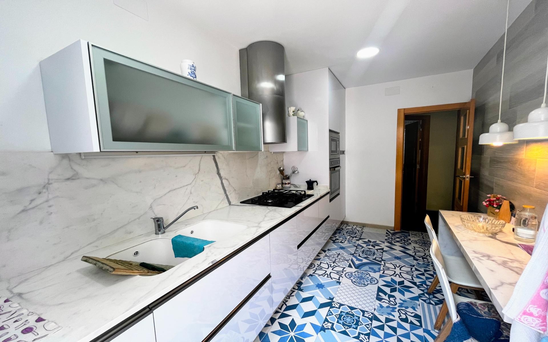 Appartement met 4 slaapkamers in Valencia