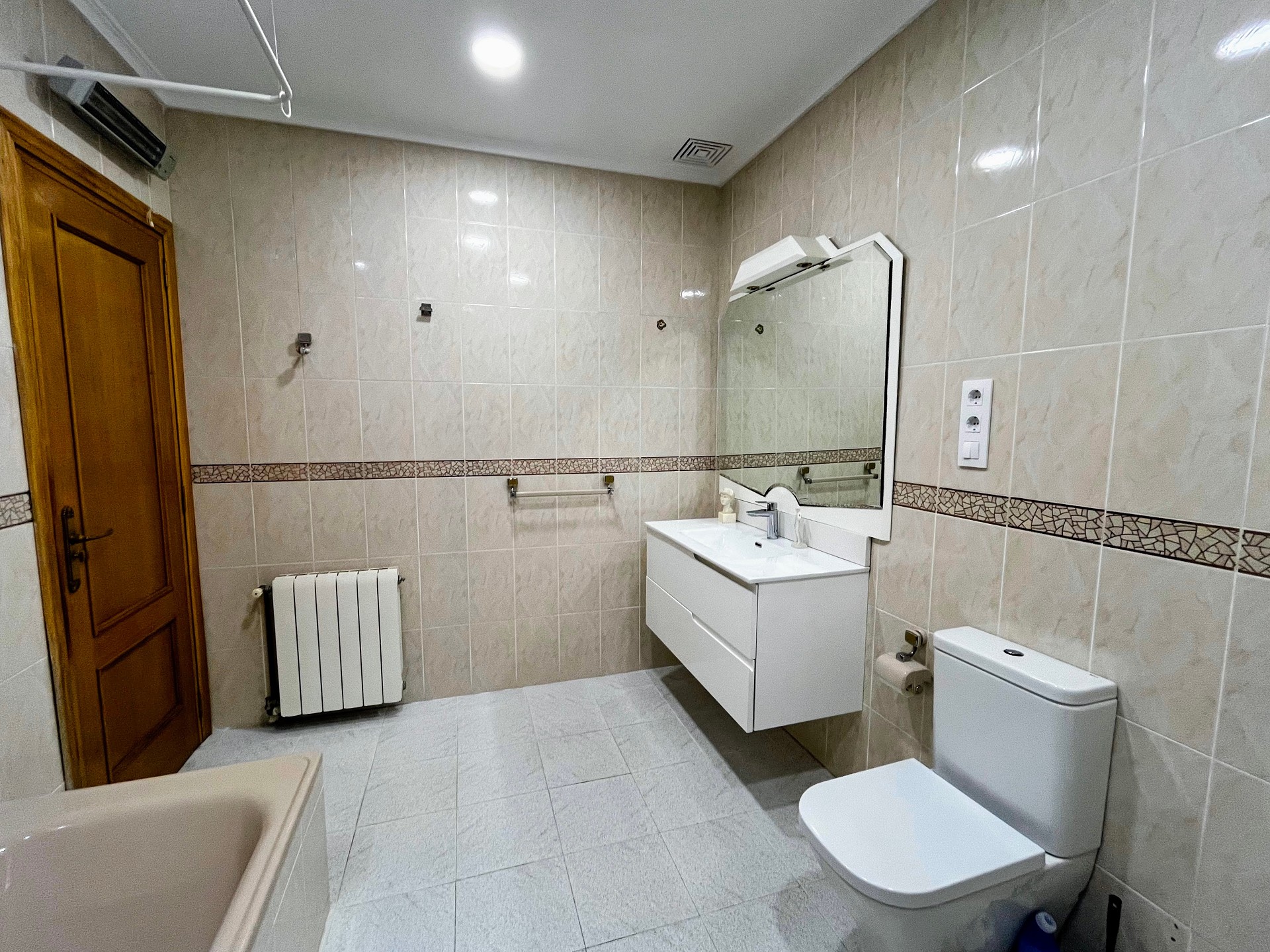 Kamienica z 5 sypialniami w Paternie