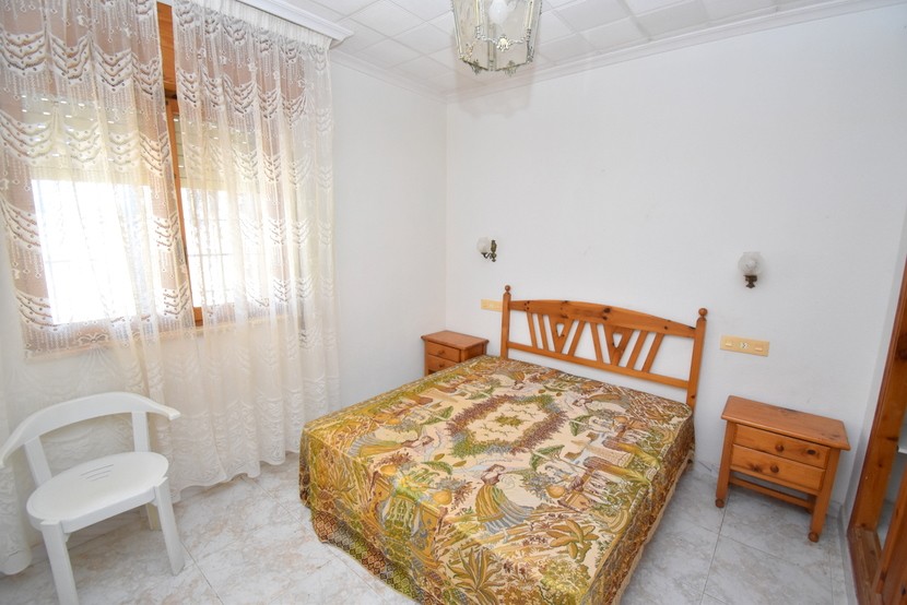 Villa mit 4 Schlafzimmern in El Chaparral