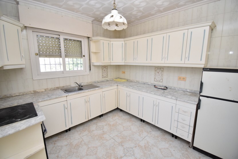 Villa mit 4 Schlafzimmern in El Chaparral