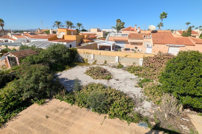 Villa mit 4 Schlafzimmern in El Chaparral