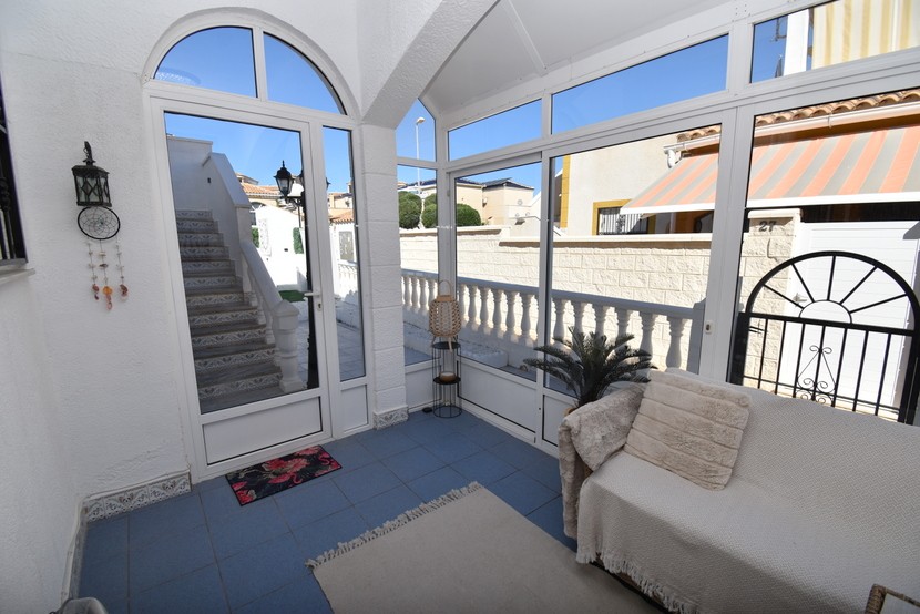 Kamienica z 2 sypialniami w Punta Prima