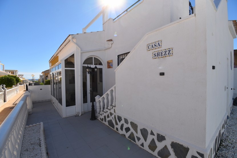 Kamienica z 2 sypialniami w Punta Prima