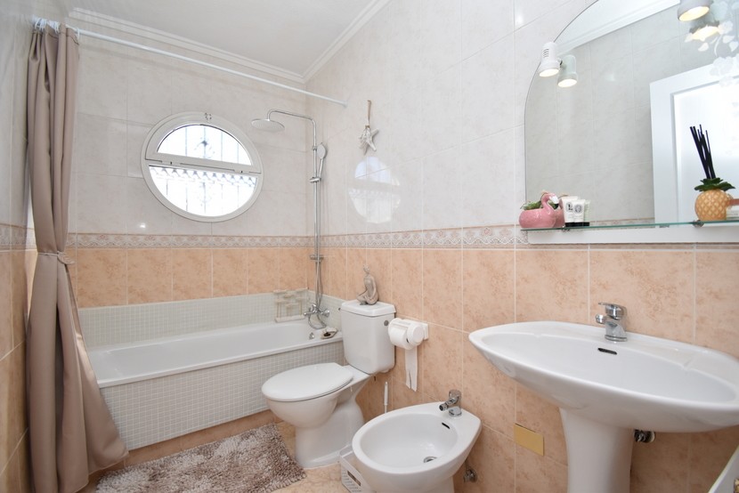 Adosado de 3 dormitorios en Punta Prima