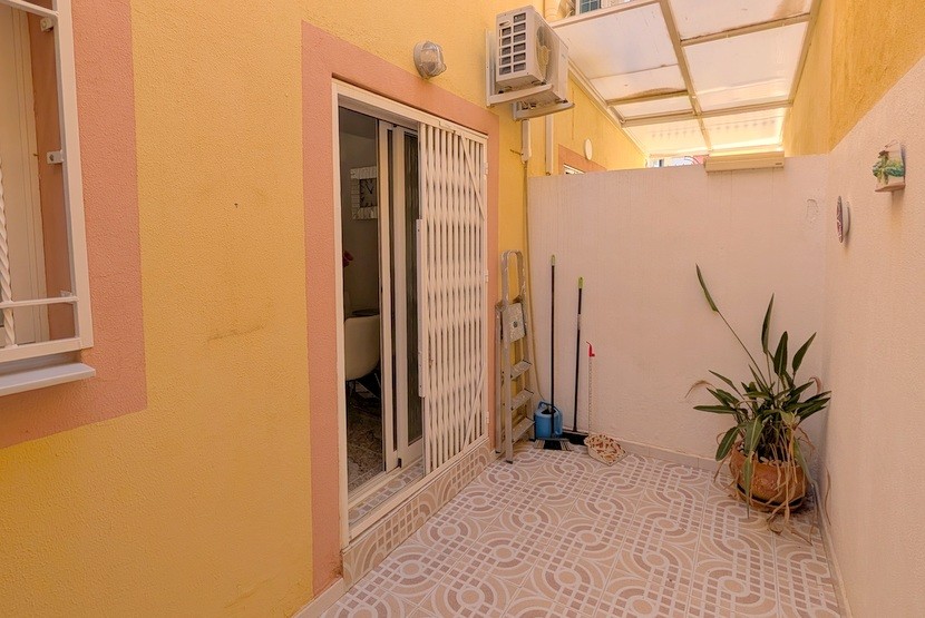 Stadthaus mit 2 Schlafzimmern in Villamartin