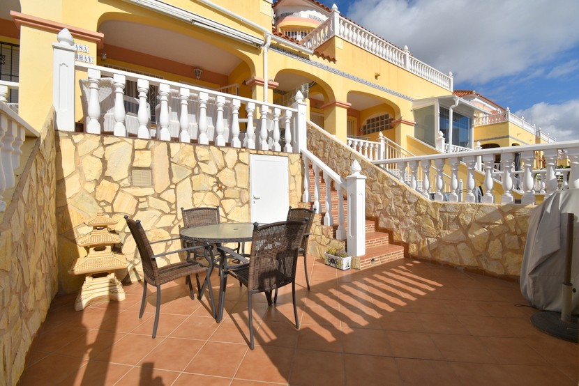 Stadthaus mit 2 Schlafzimmern in Villamartin