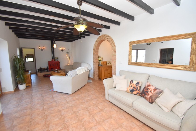 Villa de 5 dormitorios en Jacarilla