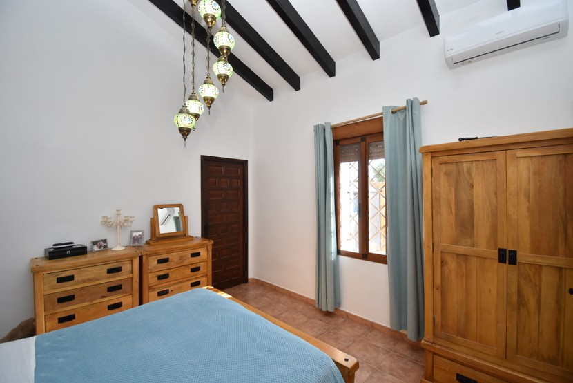 Villa de 5 dormitorios en Jacarilla