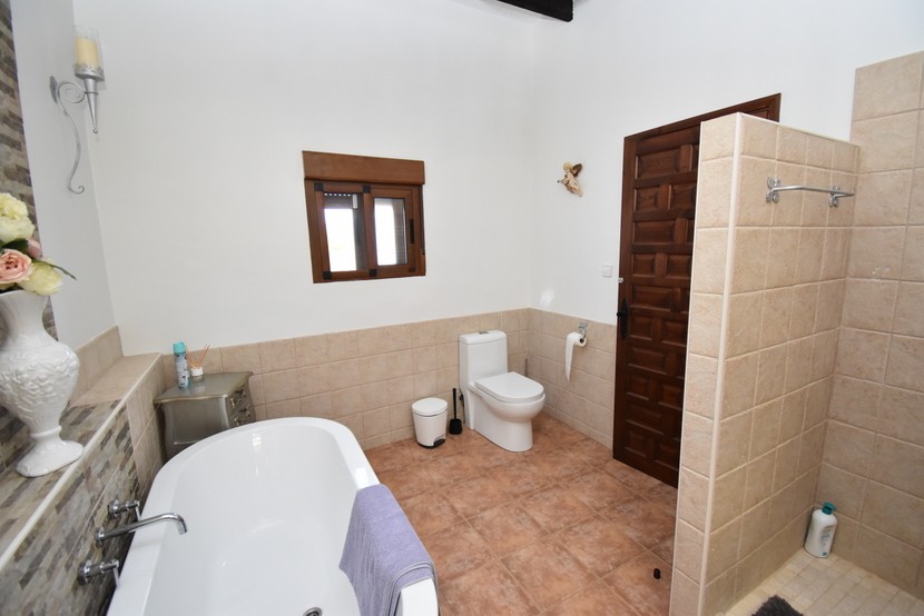 Villa de 5 dormitorios en Jacarilla