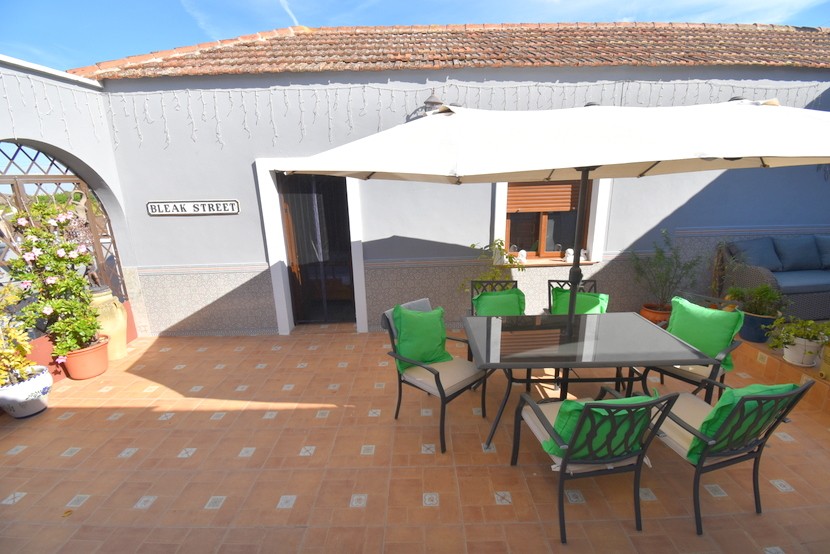 Villa de 5 dormitorios en Jacarilla