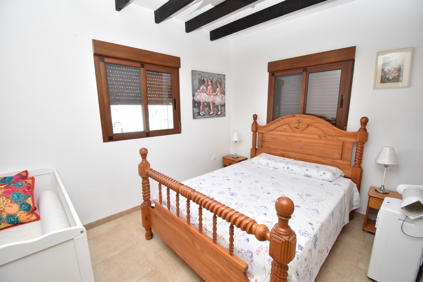 Villa de 5 dormitorios en Jacarilla