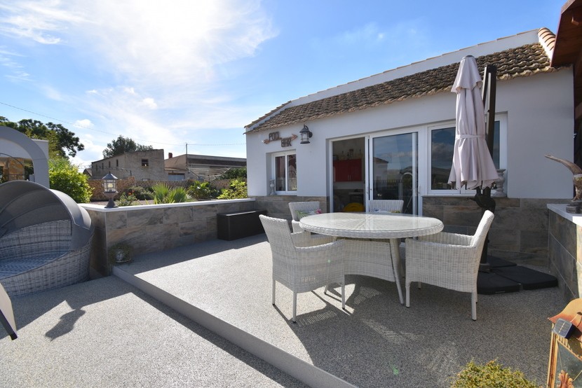 Villa de 5 dormitorios en Jacarilla