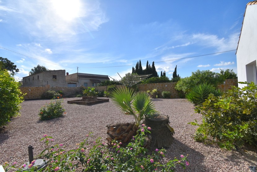 Villa de 5 dormitorios en Jacarilla