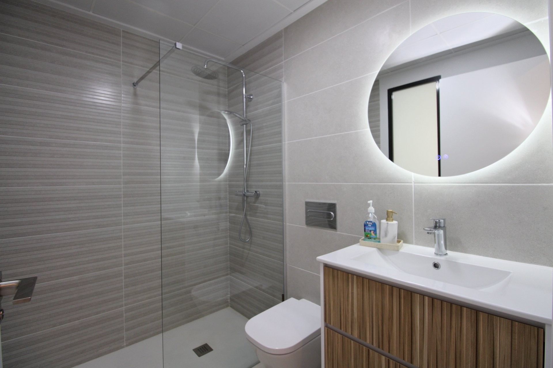 Apartament z 3 sypialniami w Los Balcones