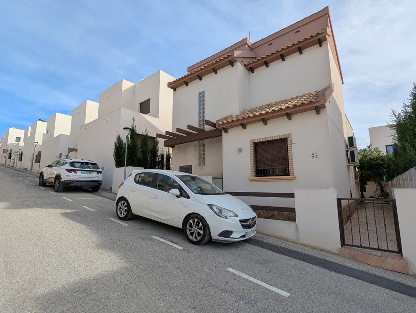 2 Bedroom Villa in Villamartin