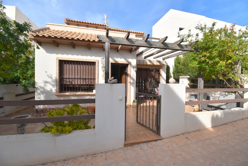 2 Bedroom Villa in Villamartin
