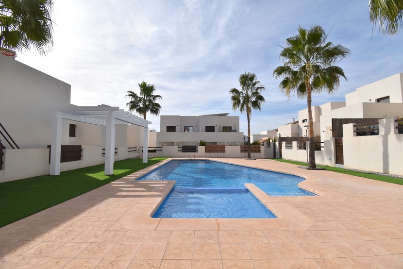 2 Bedroom Villa in Villamartin