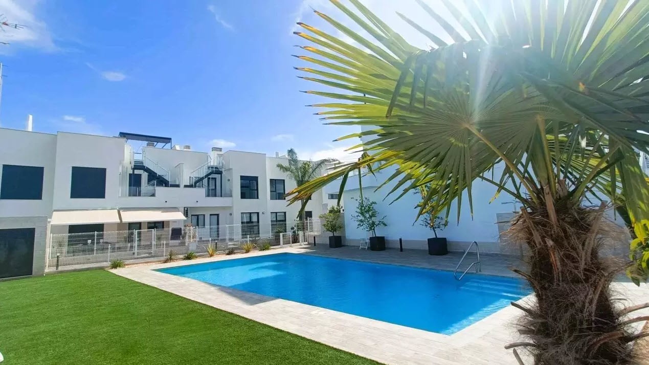 Apartament z 3 sypialniami w Santiago de la Ribera