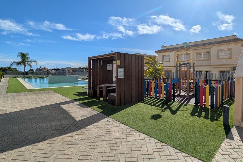 Appartement met 2 slaapkamers in Playa Flamenca