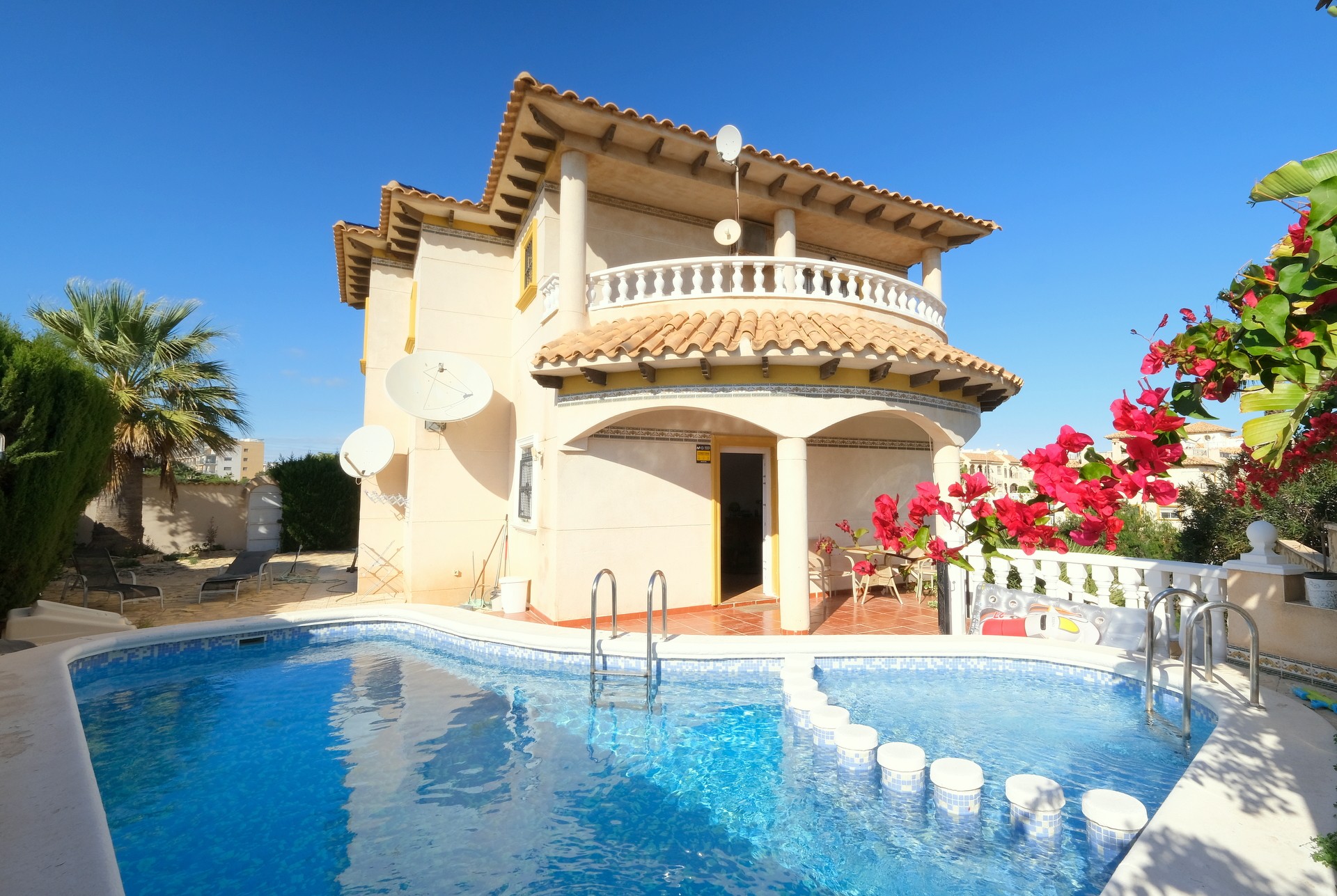 Villa mit 3 Schlafzimmern in Playa Flamenca
