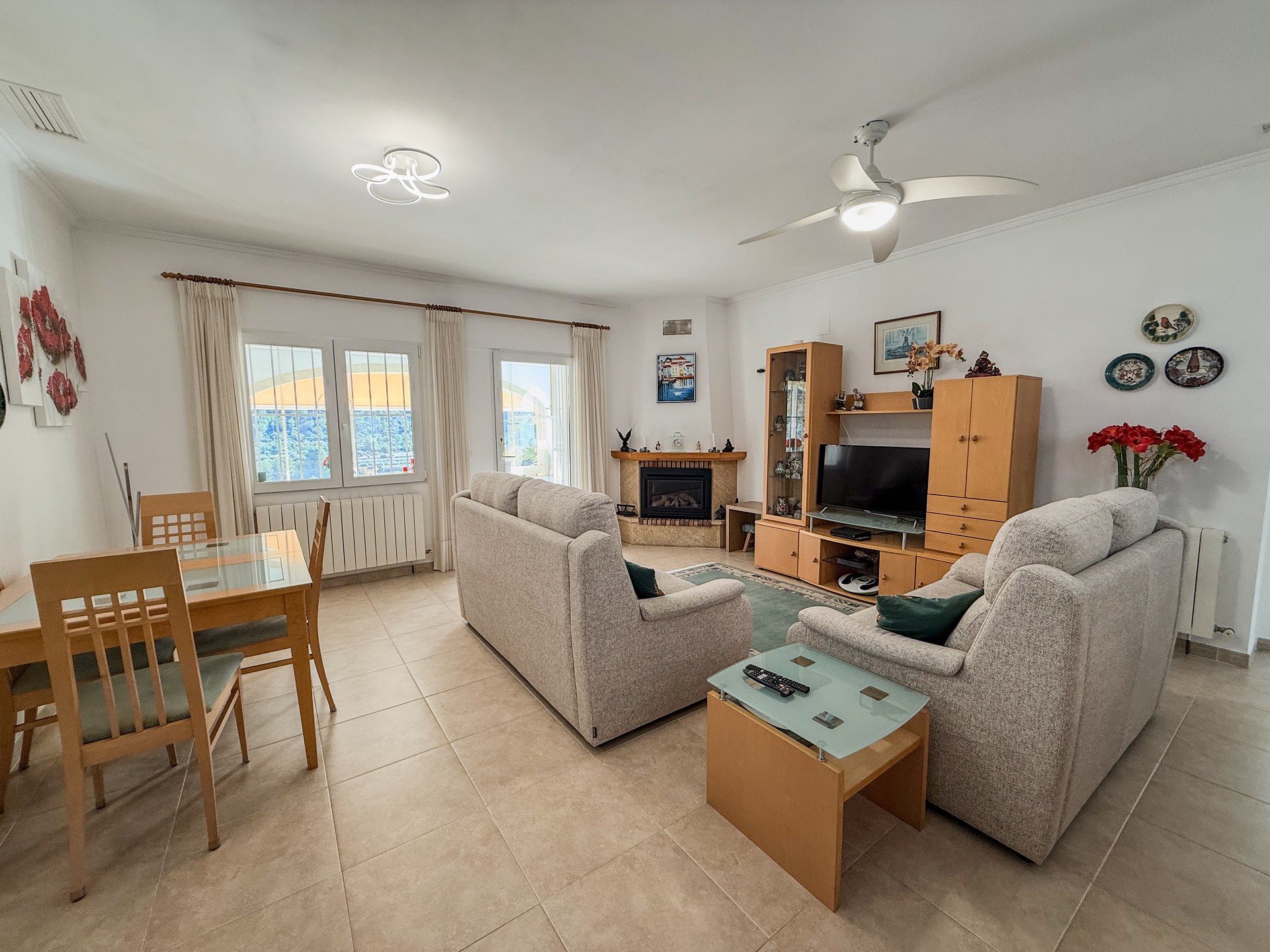 Villa mit 4 Schlafzimmern in Pedreguer